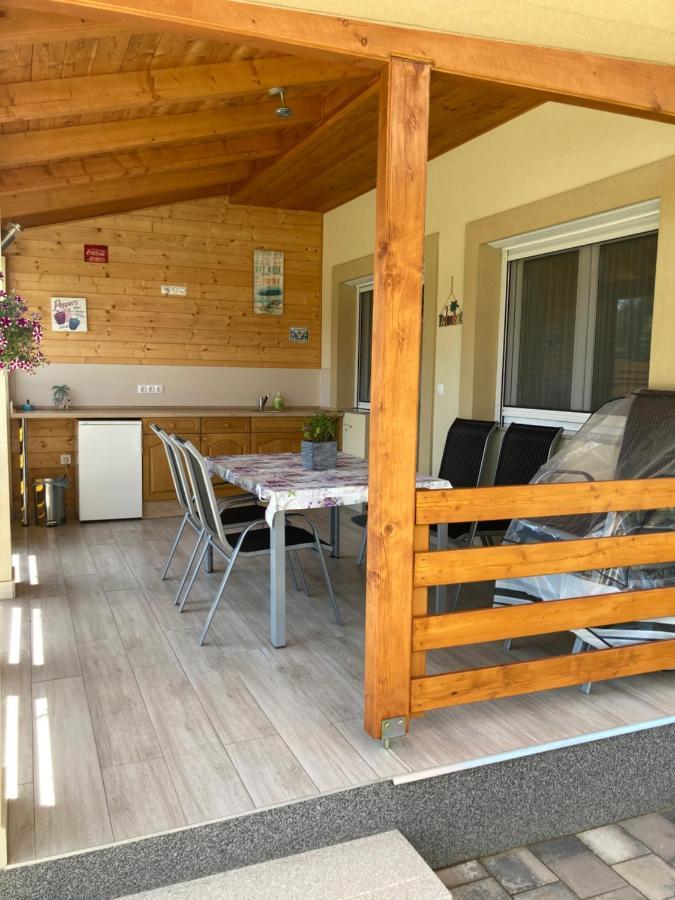 Balati Vendeghaz Apartment Balatonmariafurdo Ngoại thất bức ảnh