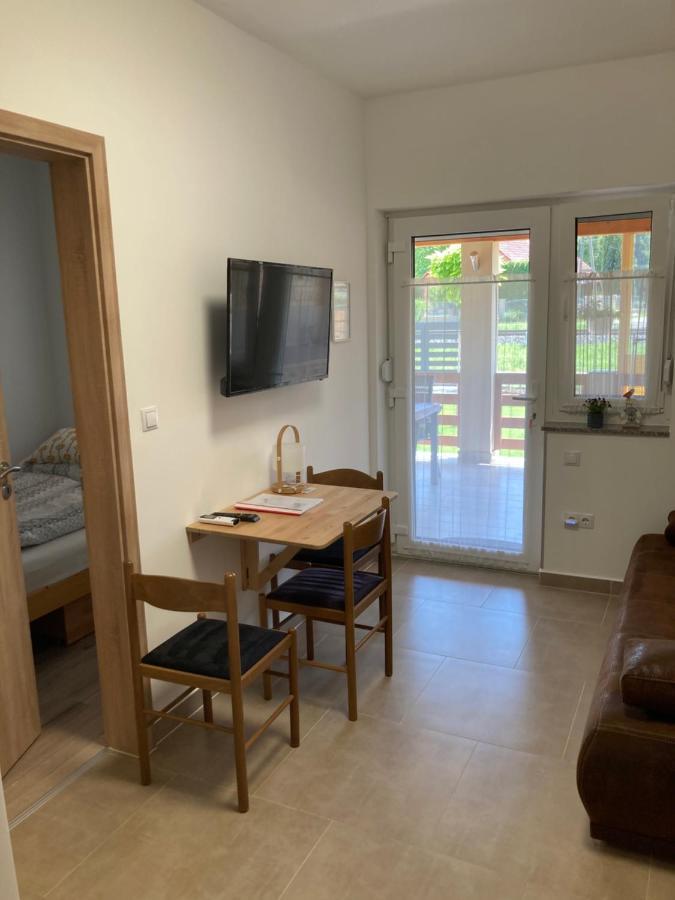 Balati Vendeghaz Apartment Balatonmariafurdo Ngoại thất bức ảnh